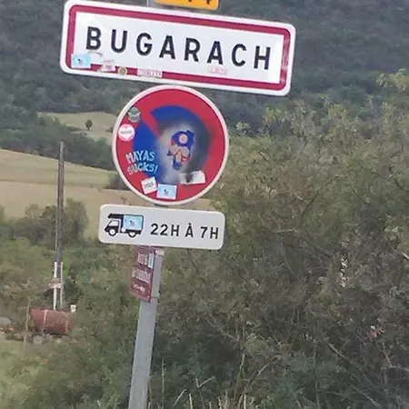 Le De Cristal Proche Bugarach * Granes