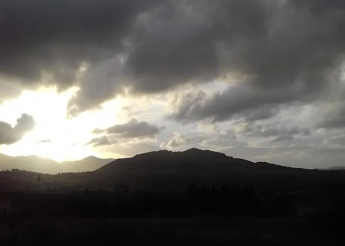 Le De Cristal Proche Bugarach بيت للعطل Granes